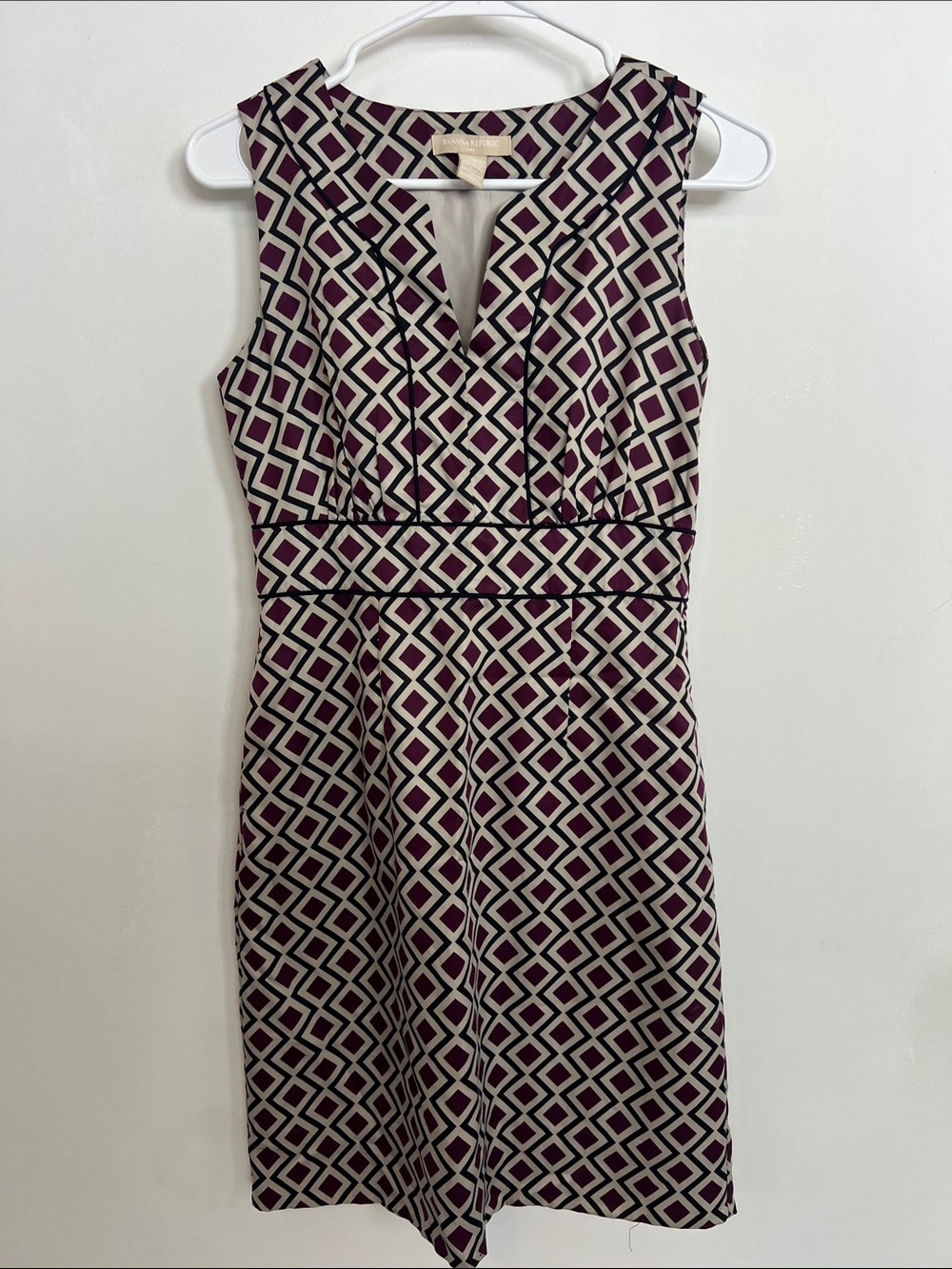Banana Republic Factory Sleeveless Geometric Dress in Cream and Plum